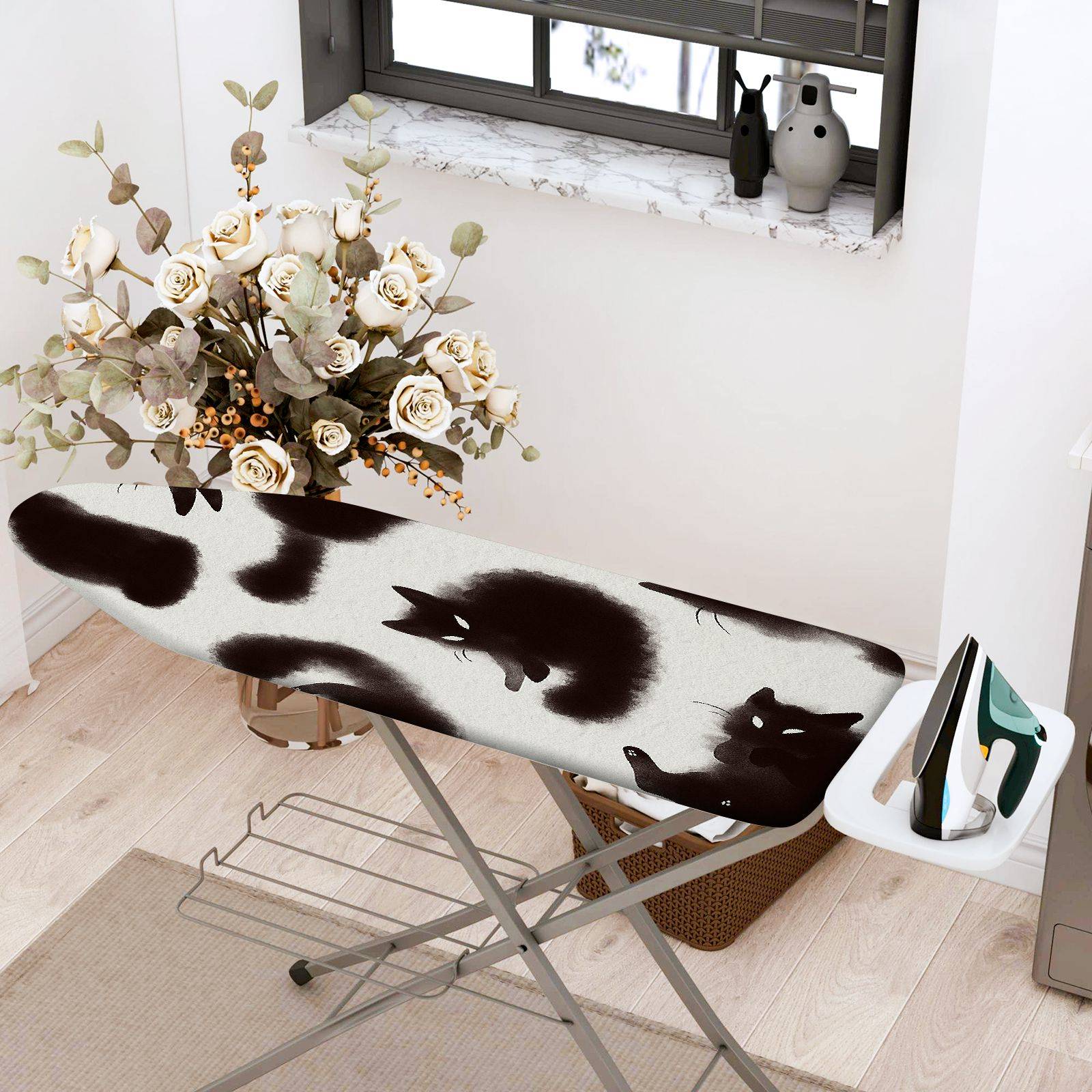1-Piece Black Cat Pattern Whimsical Art  Ironing Board Cover, Universal Size, Without Board